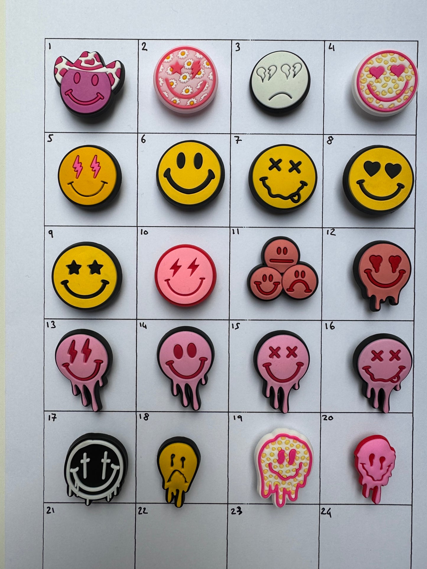 Smiley Preppy Face Shoe Charms